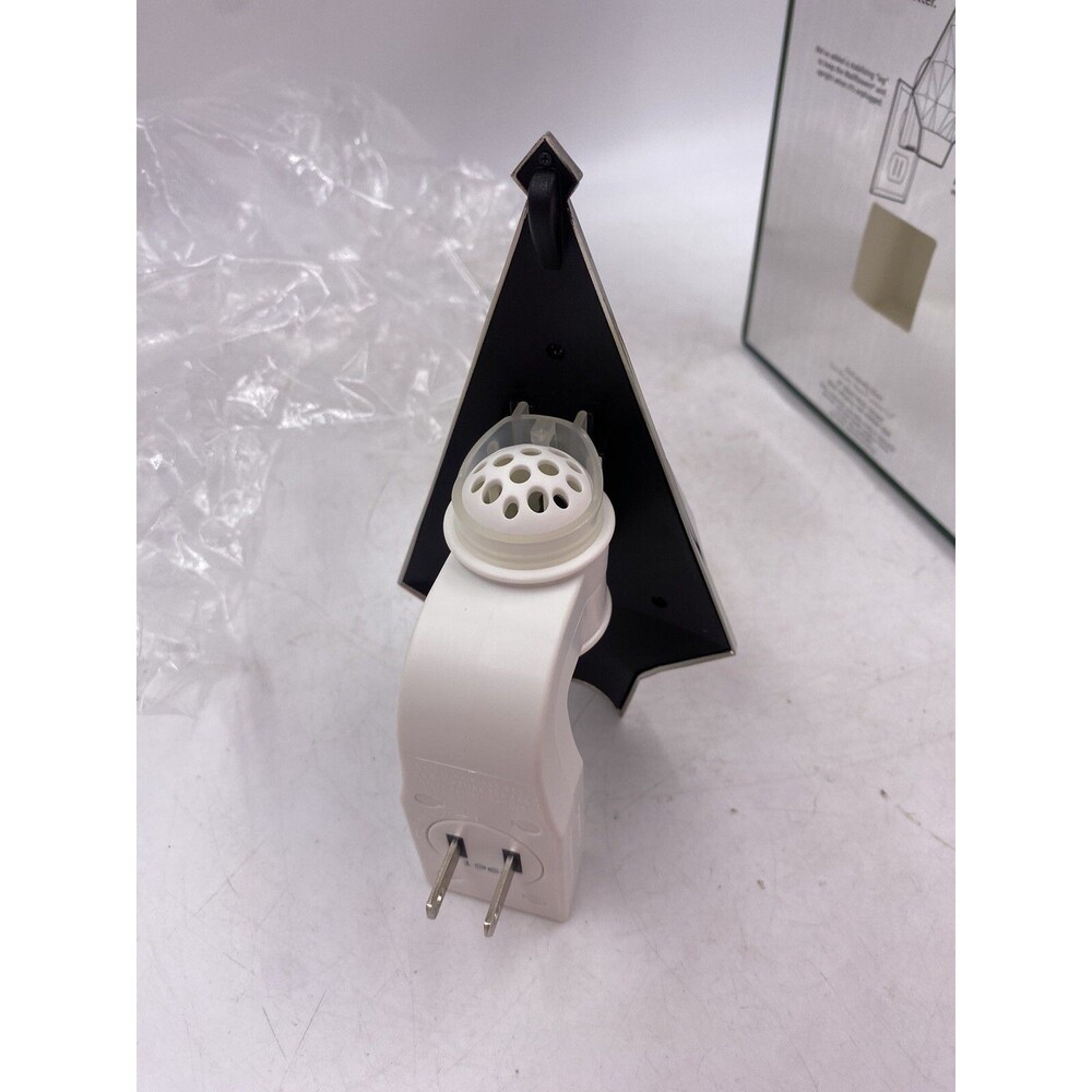 The White Barn Candle Company Perfect Christmas Tree Wallflower Plug In Light Up - Picture 6 of 10